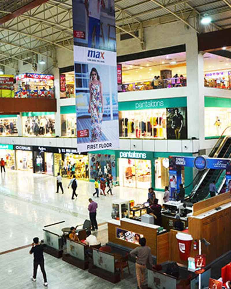 Strategic Royal Court